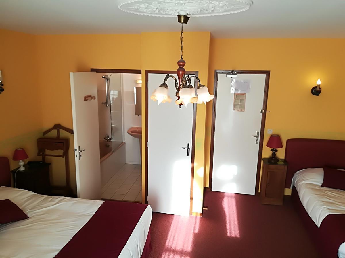 Hostellerie Saint Martin- Logis Hotel Et Restaurant Creully sur Seulles Exterior photo
