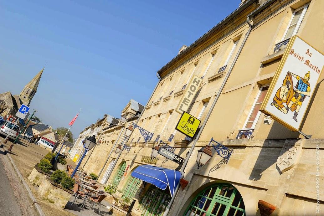 Hostellerie Saint Martin- Logis Hotel Et Restaurant Creully sur Seulles Exterior photo
