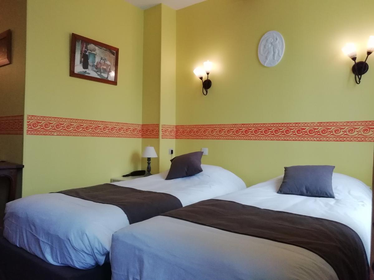 Hostellerie Saint Martin- Logis Hotel Et Restaurant Creully sur Seulles Exterior photo