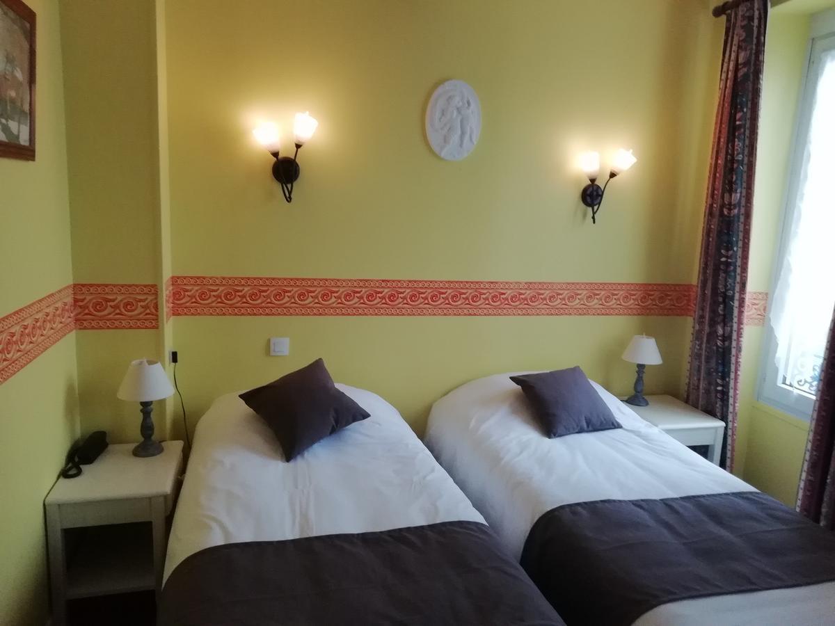 Hostellerie Saint Martin- Logis Hotel Et Restaurant Creully sur Seulles Exterior photo